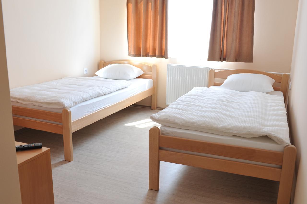 City Hostel Banja Luka Bagian luar foto